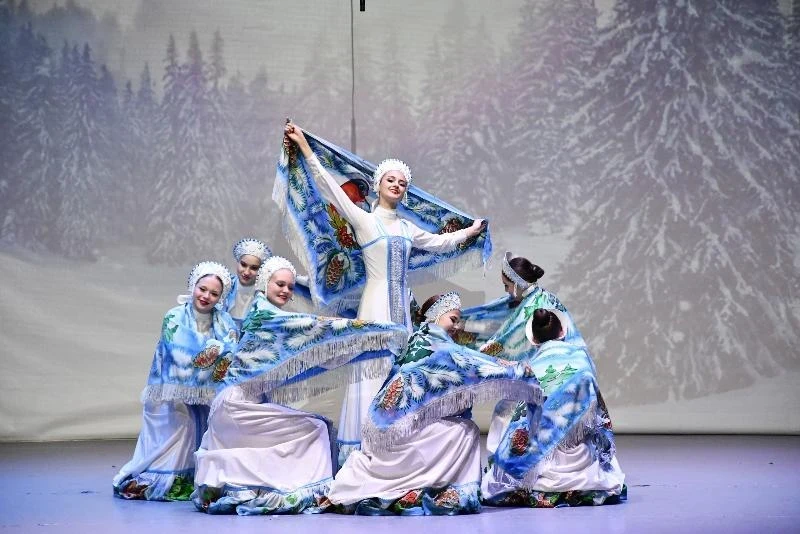 21.05 – Юбилейный концерт «Кедровые орешки» 