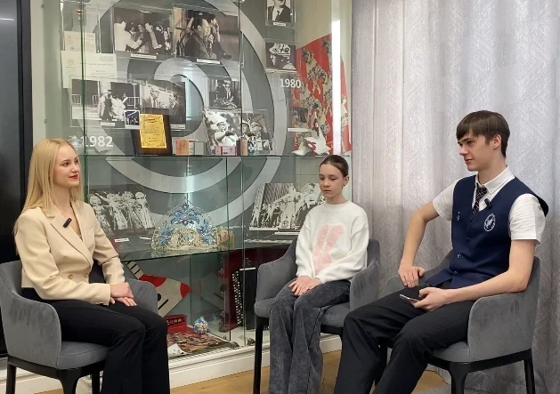 «Служенье музам – шаг за шагом»: от детского ансамбля – до сцены звёздного коллектива