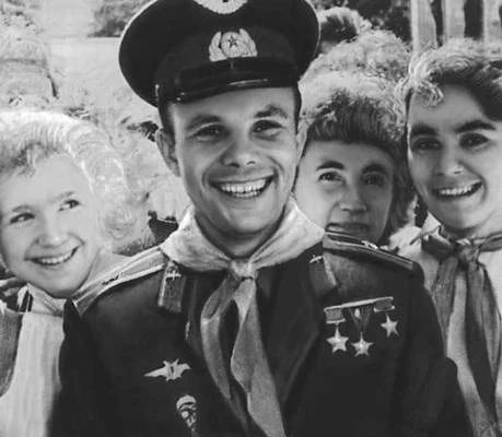 Гагарин в космосе и в Красноярске 