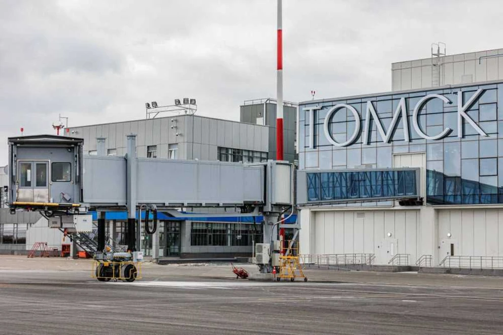 В томском аэропорту временно закрыли два телетрапа
