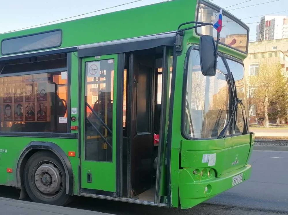 В Красноярске поездки на общественном транспорте стали дешевле при оплате по СПБ
