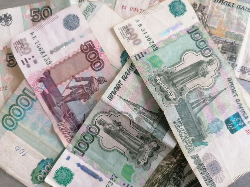 Многодетным семьям Кузбасса помогают погасить ипотеку на миллион рублей