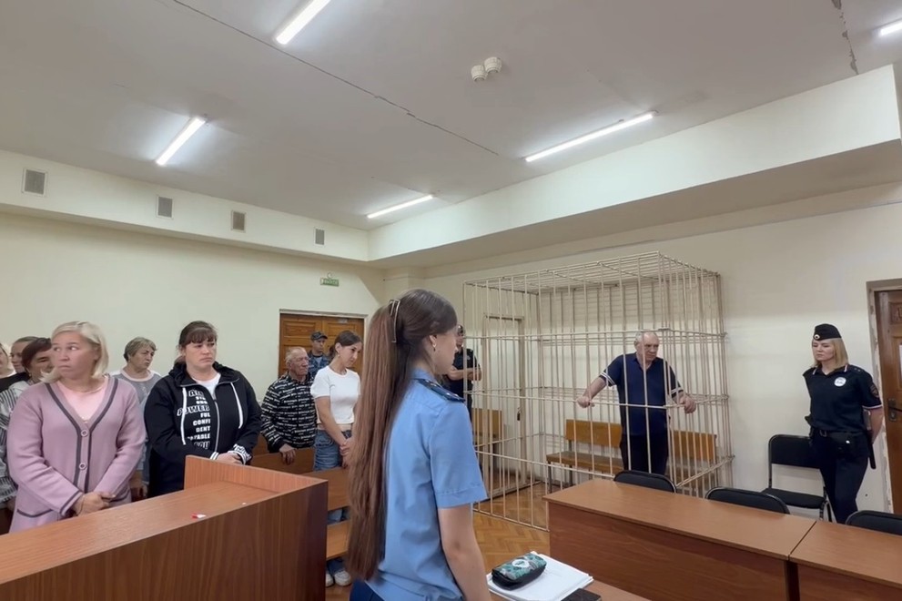 К 9 годам колонии приговорил суд водителя, сбившего насмерть двоих мужчин в Омске