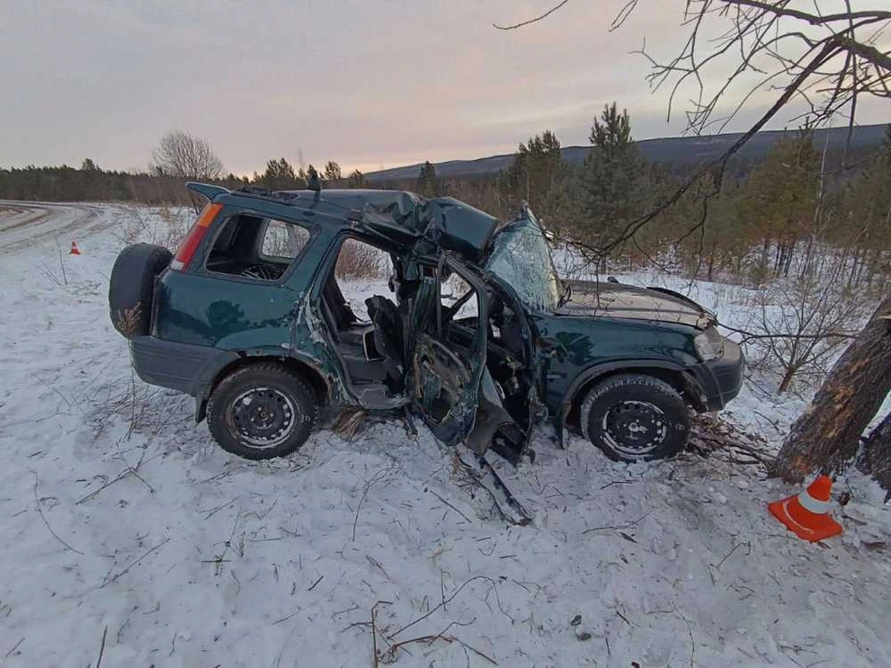 В Красноярском крае водитель-бесправник совершил ДТП, где пострадало 4 ребёнка