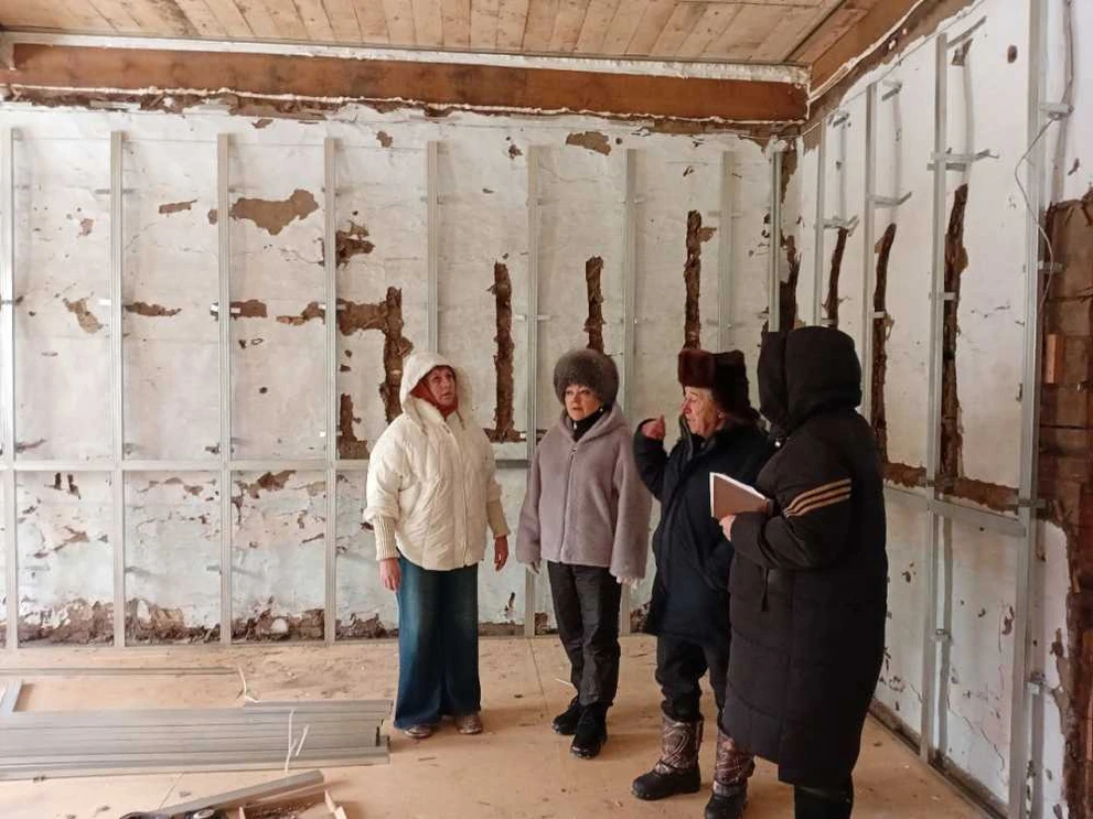 Партийцы Красноярского края проводят «партийные десанты» на социальных объектах