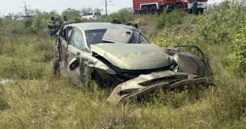 Lexus слетел с трассы в Хакасии: трое погибших, среди них двое детей