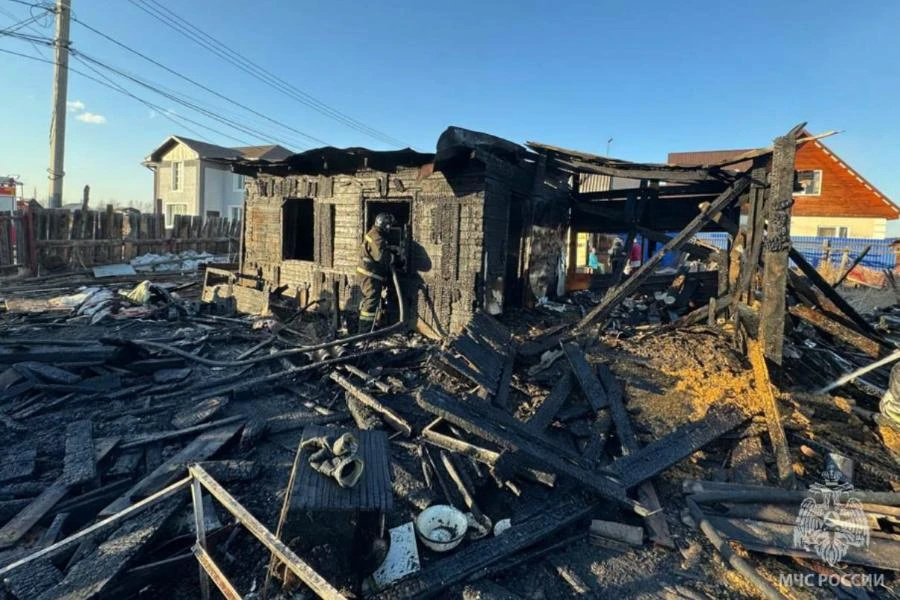 В Иркутской области женщина погибла на пожаре, спасая документы