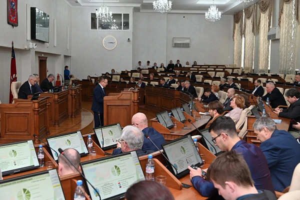 Депутаты Алтайского края обеспокоены ценами на молочную продукцию в регионе 