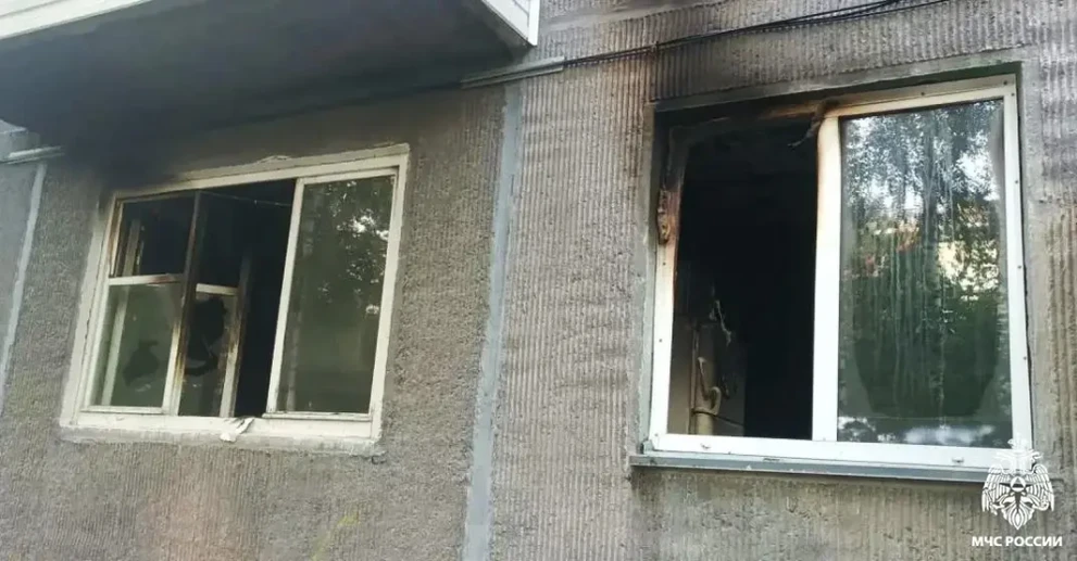 В Новосибирске пожар в квартире произошел из-за аккумулятора электросамоката