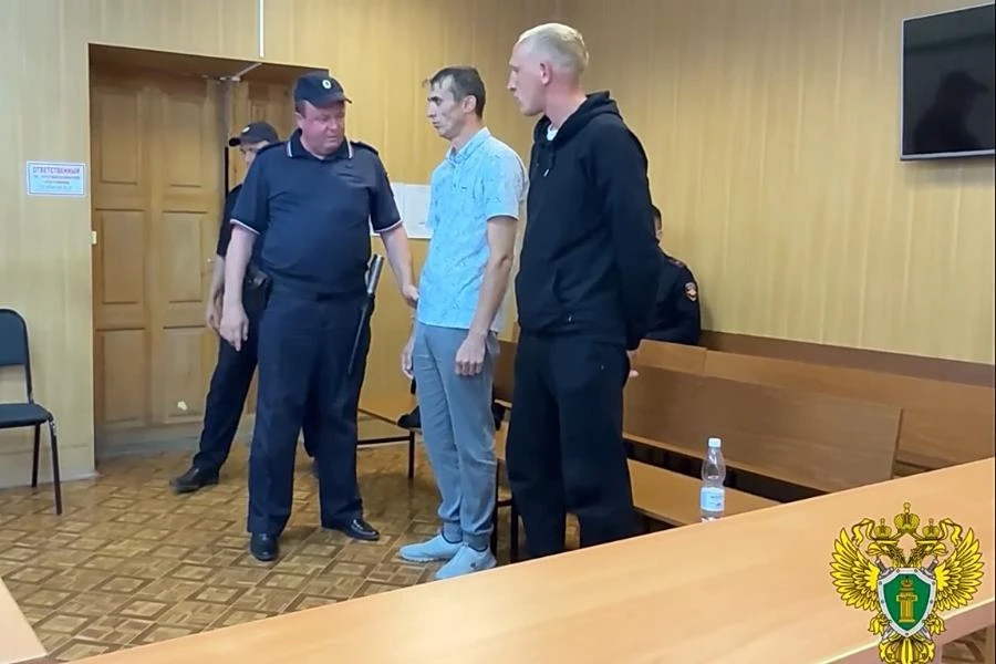 В Омской области в колонию отправили двух мужчин, которые устроили драку с полицейскими