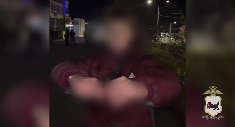 В Иркутской области подросток порвал паспорт ради просмотров