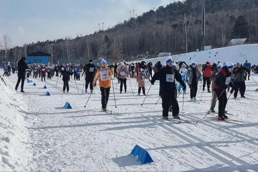 В Красноярске состоялся забег в рамках национальной спортивной акции «Лыжня России»