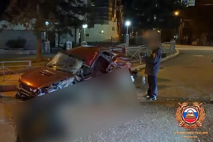 В Иркутске в ночном ДТП погиб пассажир «Subaru Impreza»