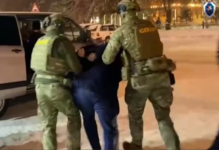 В Красноярске задержан сотрудник компании за коммерческий подкуп 