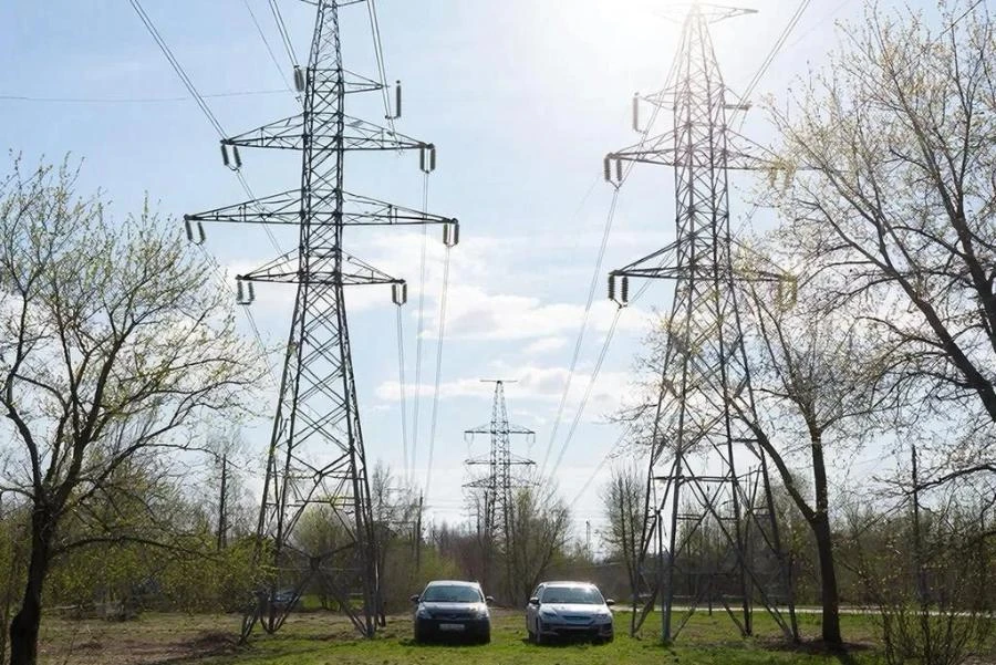 В Иркутской области с автомобилистами, которые паркуются на газонах, борются в том числе с помощью Платформы обратной связи