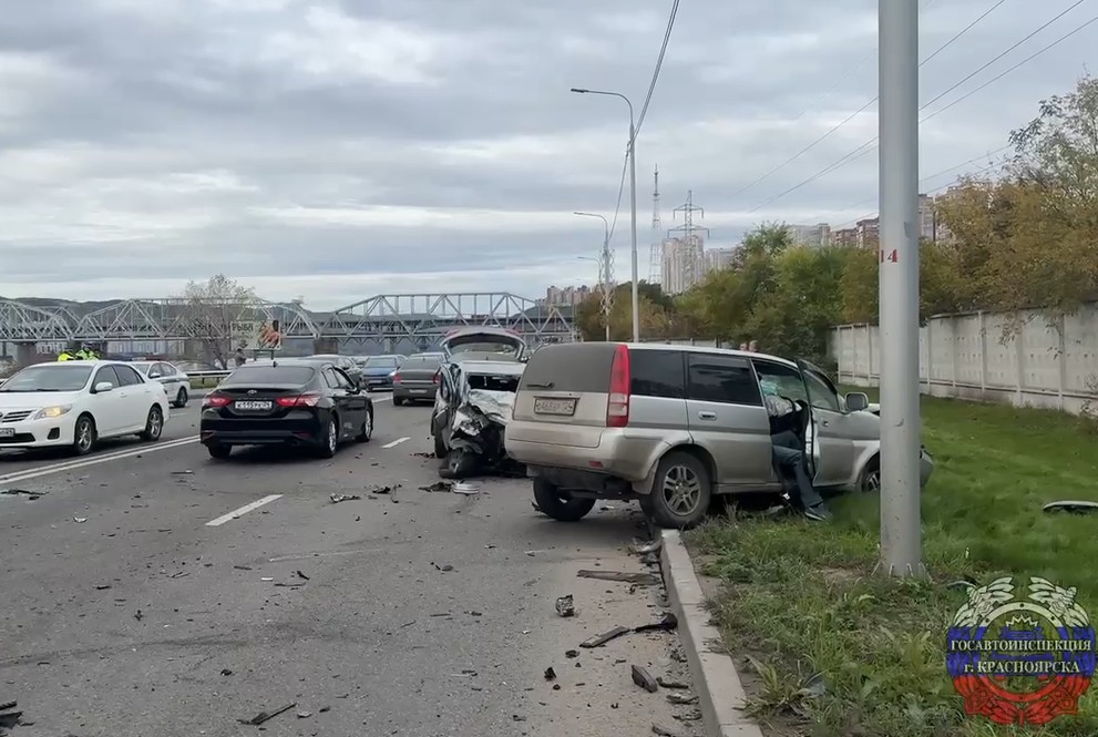 Последние данные о ДТП с тремя погибшими в Красноярске