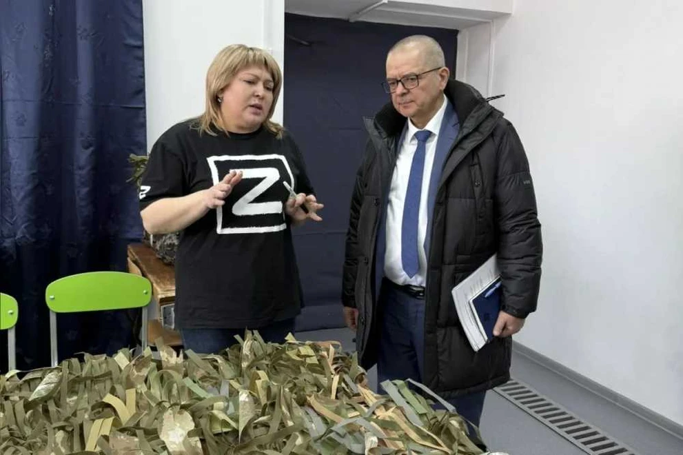 Партийцы Красноярского края помогают землякам