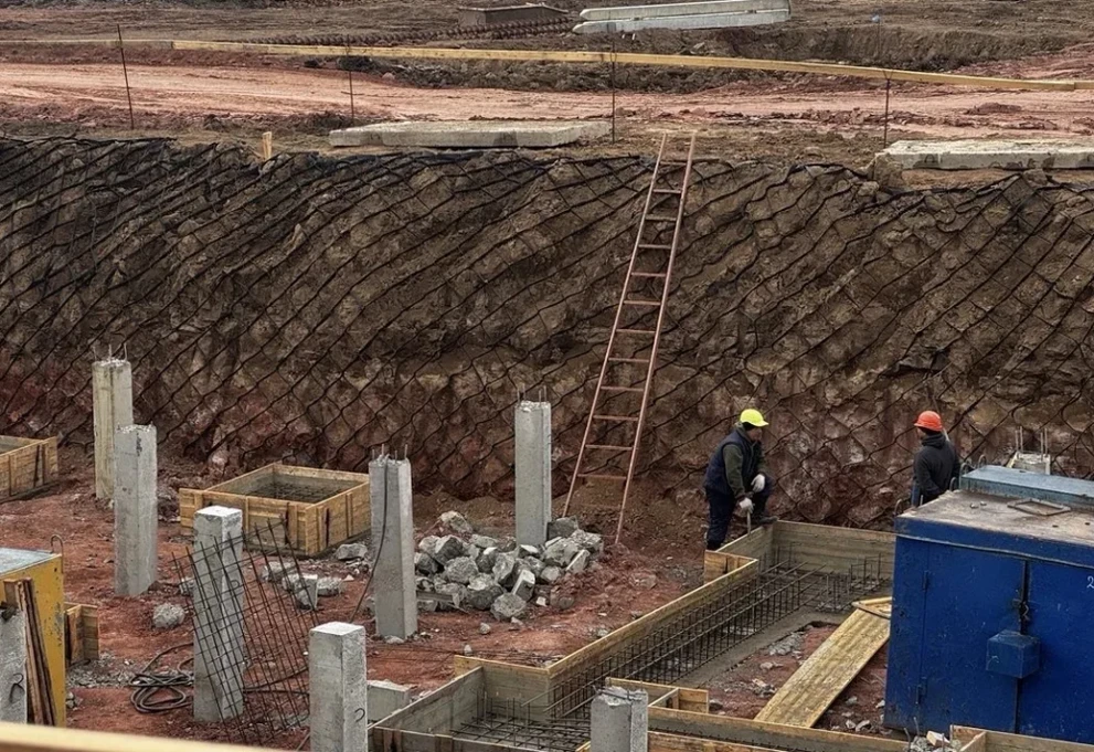 В Красноярске началось строительство новой школы по ул. Елены Стасовой 
