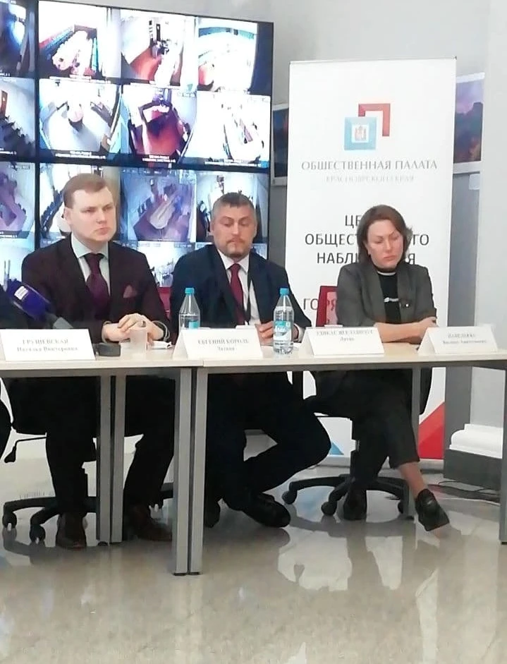 Эвелина Павельева - справа photo_2021-09-20_19-47-44.jpg