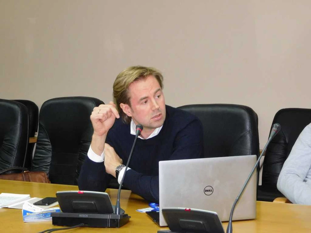 Алексей Романов разъяснил "экологическую загадку" Красноярска DSCN3117.JPG