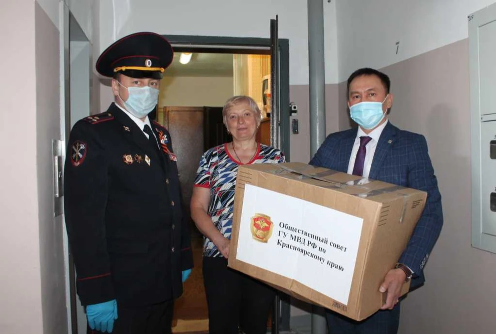 Проднаборы передали с соблюдением мер медицинской безопасности IMG_3185 — копия.JPG