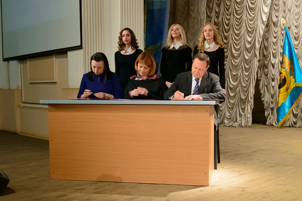 Подписание2.jpg Подписание2.jpg