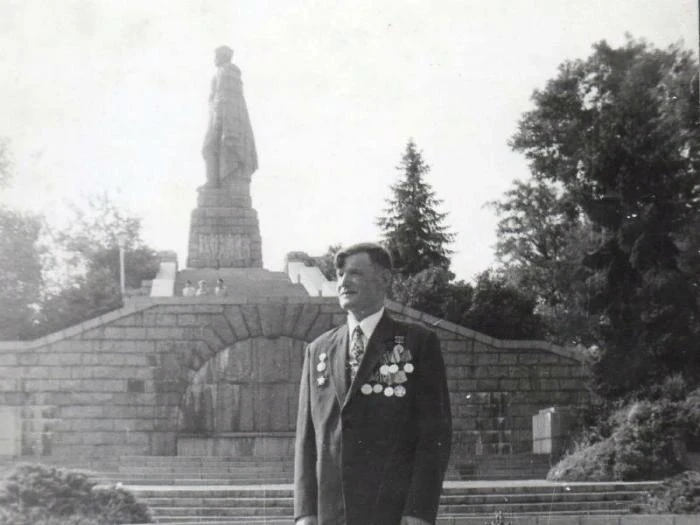 «В Болгарии русский солдат...»: Алексей Скурлатов