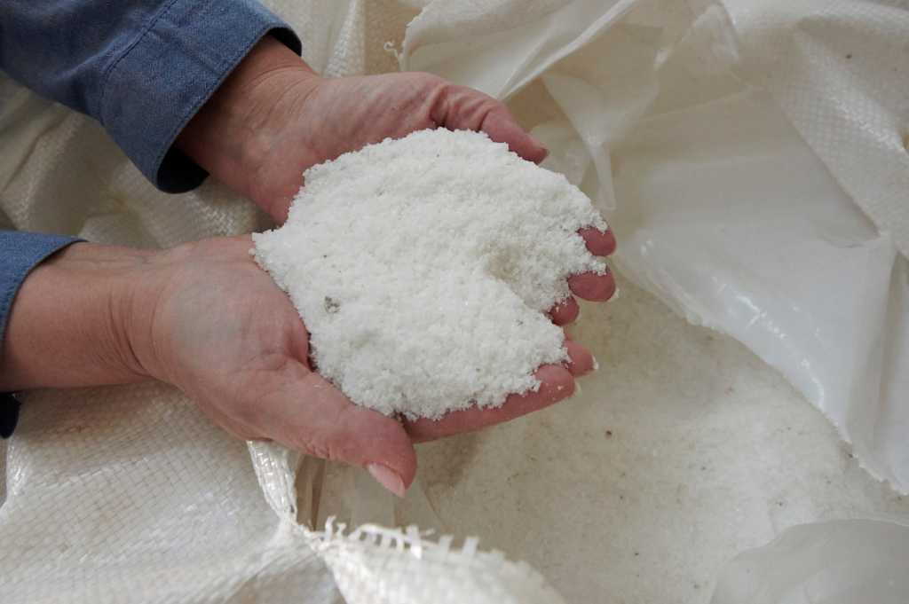 Безвредная поваренная соль идёт на смену жидкого хлора на водозаборах КрасКом.jpg