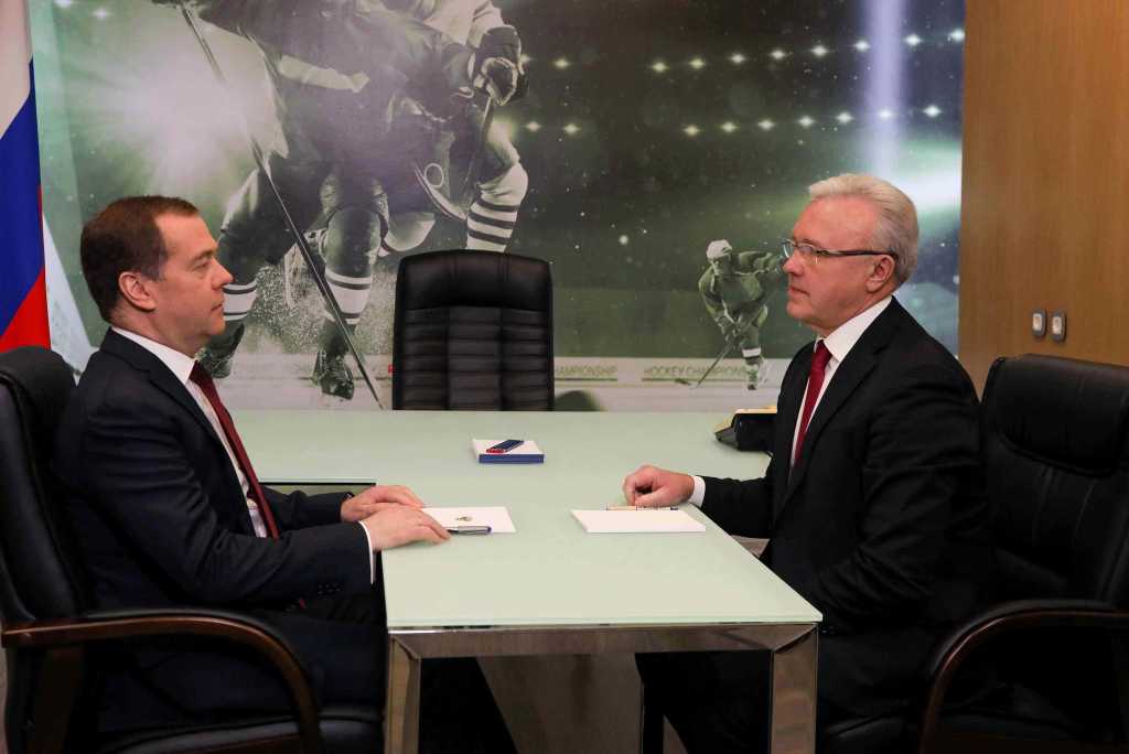 Усс и Медведев - фото с официального портала Красноярского края.jpg